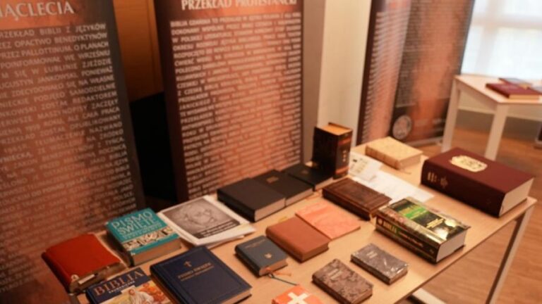 Wystawa Biblii